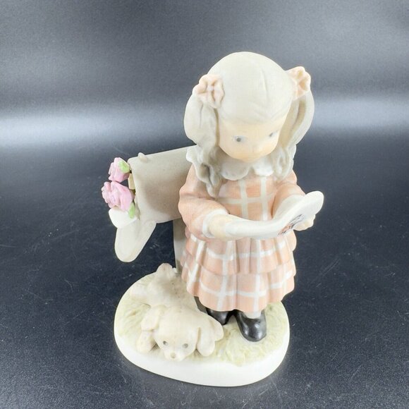 Kim anderson pretty as a picture signed sealed and delivered with love Figurine - Picture 7 of 9
